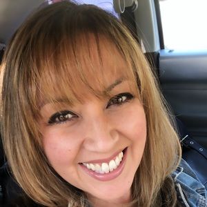 Meet your Posher, Carla